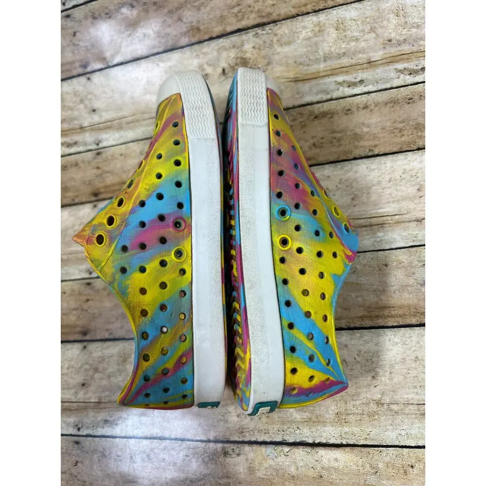 Native Shoes Jefferson Shoes Kids Size C10 Rainbow Tie Dye Slip On Water Beach